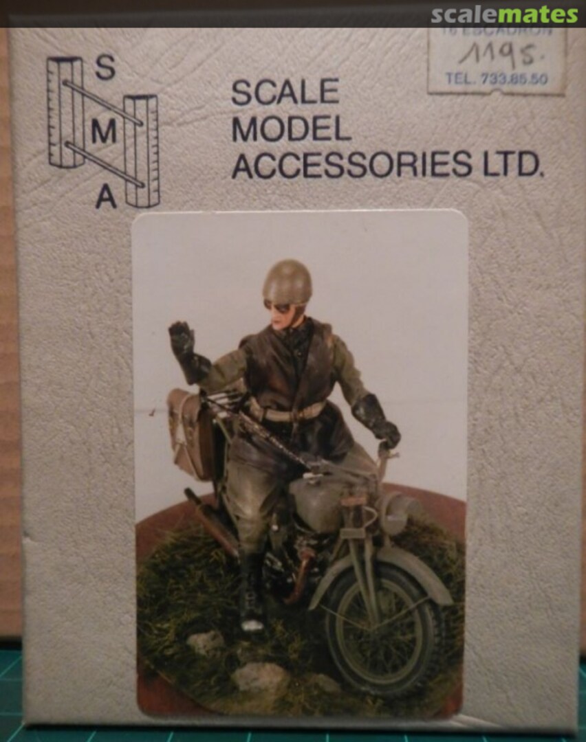 Boxart British Triumph Motor Cycle c/w Figure SMAV 100 Scale Model Accessories Boxart British Triumph Motor Cycle c/w Figure SMAV 100 Scale Model Accessories