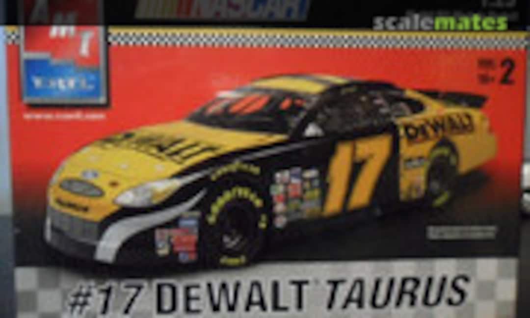 1:25 17 DEWALT TAURUS (AMT/ERTL 38065) 38065