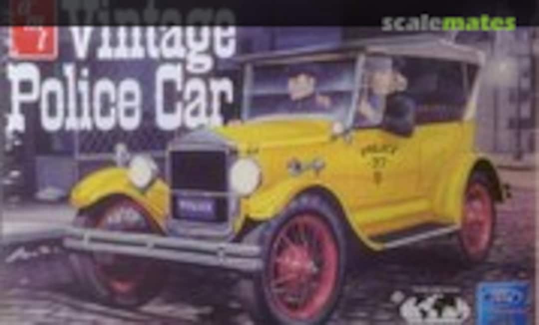 1:25 Vintage Police Car (AMT 38679)