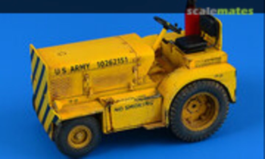 1:32 Minneapolis-Moline MT-40 Tow Tractor US Navy/US Army/Civilian (Aerobonus 320 123) 320 123