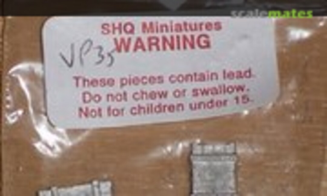 1:72 Large Wooden Crates (SHQ Miniatures VP35) VP35