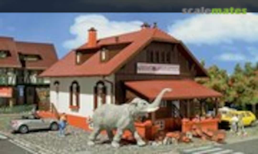 Bull in a China shop (Vollmer 43617)