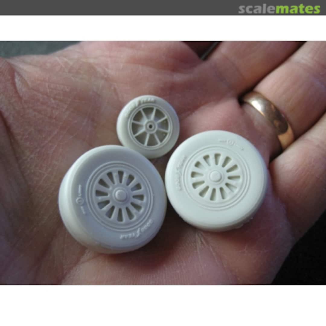 Boxart F-84 Thunderjet Super Detailed Wheel set A3227 Fisher Model & Pattern Boxart F-84 Thunderjet Super Detailed Wheel set A3227 Fisher Model & Pattern