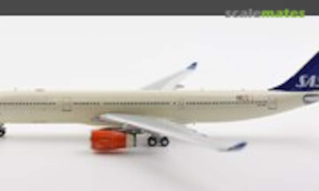 1:400 SAS Scandinavian Airlines Airbus A330-300 SE-REH (NG Models 62008)