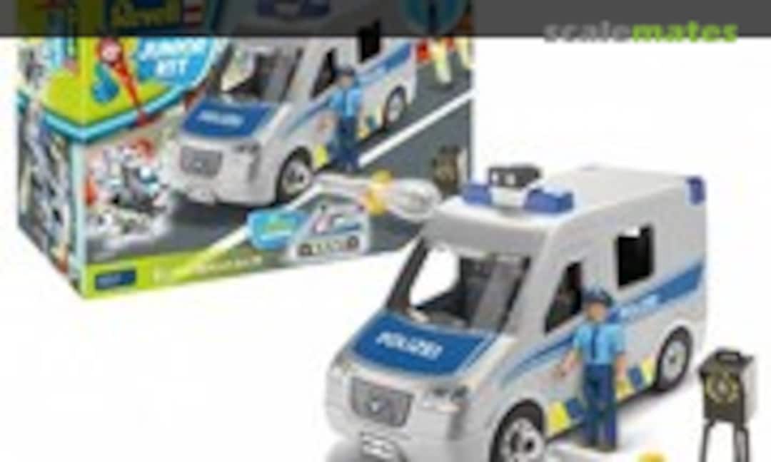1:20 Police Van (Revell 00811)