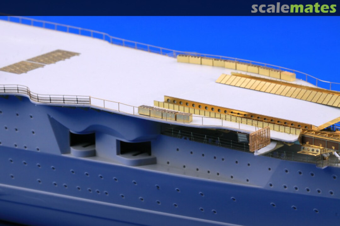 Contents DKM Graf Zeppelin - Railings & Nets Pt.4 53207 Eduard