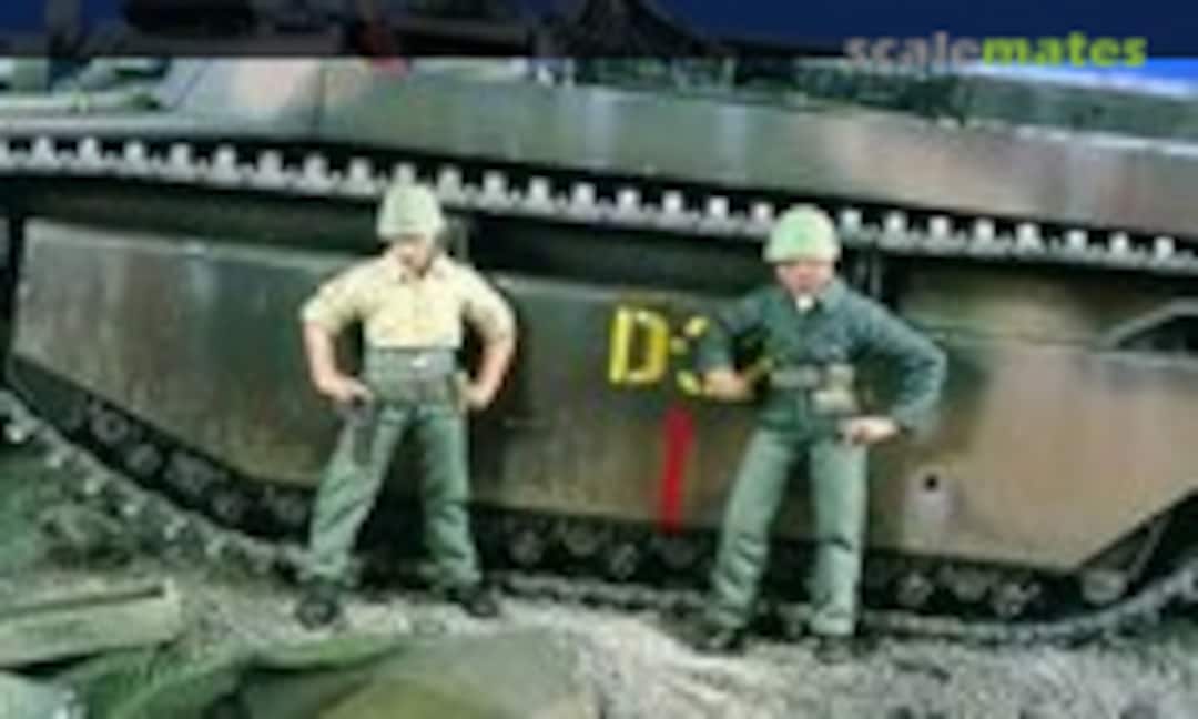 1:35 Marines WWII Checking Out (Verlinden Productions 1871) 1871