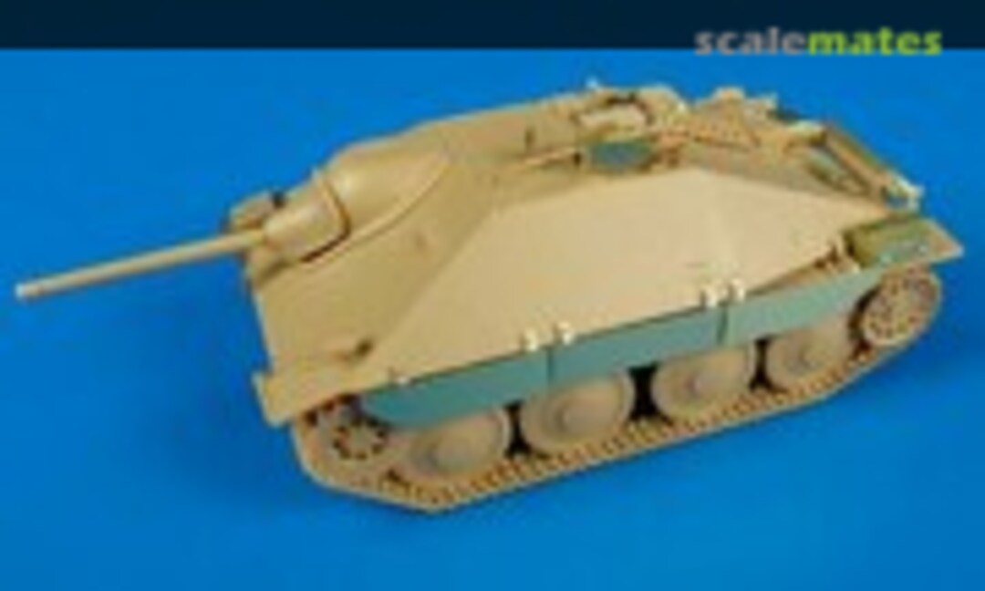 1:48 Hetzer (Hauler HLX48019) HLX48019