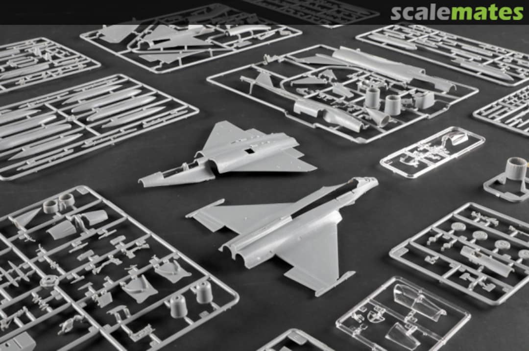 Contents PAF J-10CE Multi-Role Fighter & IAF Rafale 2 in 1 01690 Trumpeter Contents PAF J-10CE Multi-Role Fighter & IAF Rafale 2 in 1 01690 Trumpeter