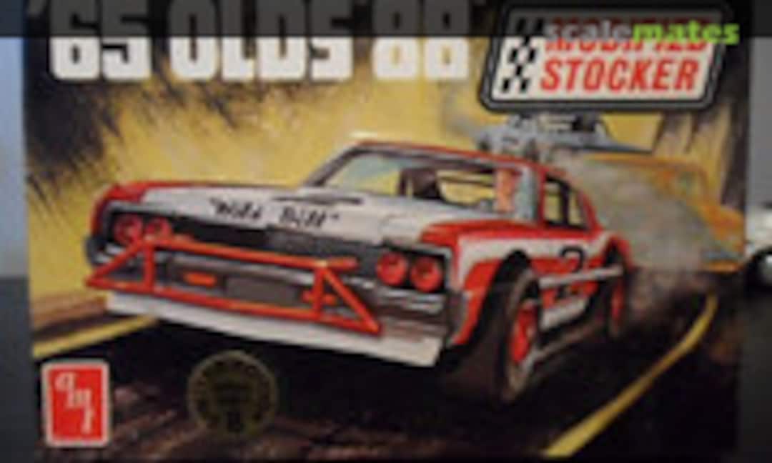 1:25 65 OLDS 88 MODIFIED STOCKER (AMT 30143) 30143