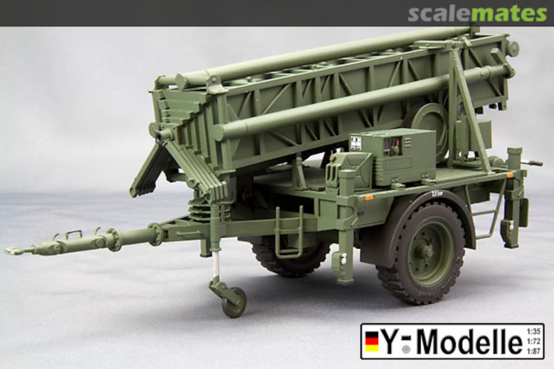 Boxart 1,5t Anhänger mit verlasteter Antennenmastanlage Y35-136 Y-Modelle Boxart 1,5t Anhänger mit verlasteter Antennenmastanlage Y35-136 Y-Modelle