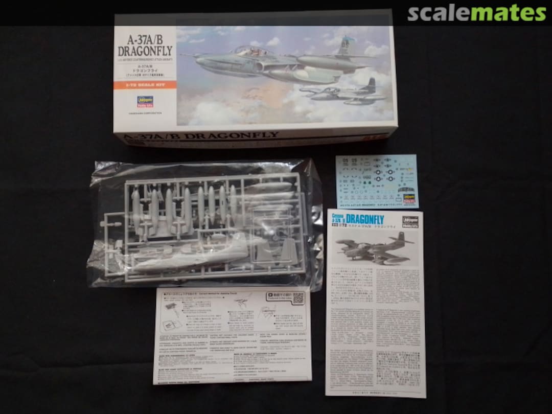 Contents A-37A/B Dragonfly 00142 Hasegawa Contents A-37A/B Dragonfly 00142 Hasegawa