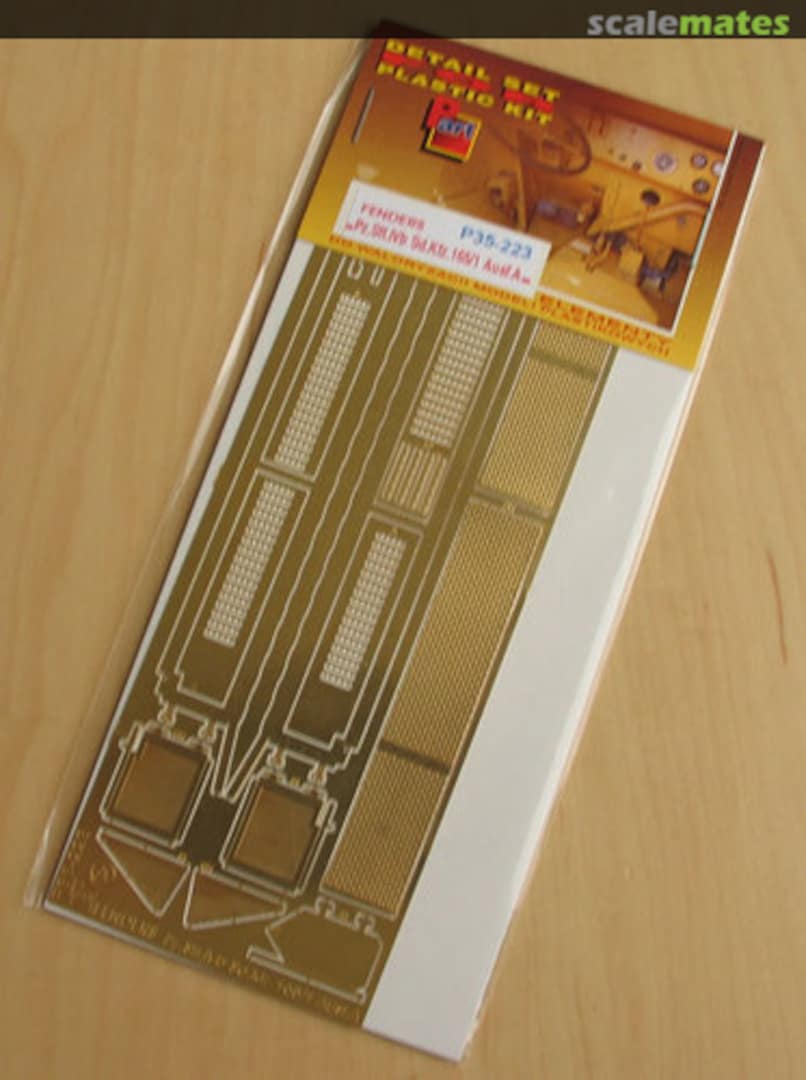 Boxart Pz.Sfl.IVb Sd.Kfz.165/1 Ausf.A - Fenders P35-223 Part Boxart Pz.Sfl.IVb Sd.Kfz.165/1 Ausf.A - Fenders P35-223 Part