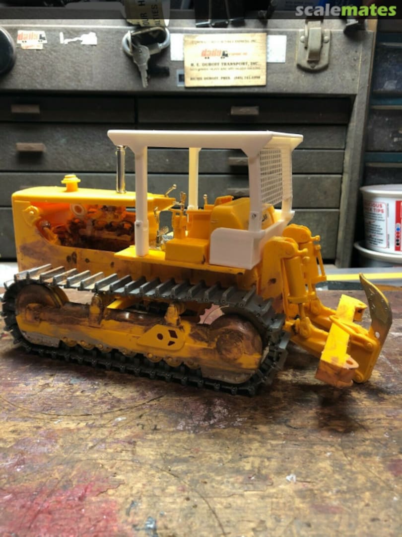 Boxart ROPS kit for AMT 1/25th Scale Bulldozer Garage Kit Boxart ROPS kit for AMT 1/25th Scale Bulldozer Garage Kit