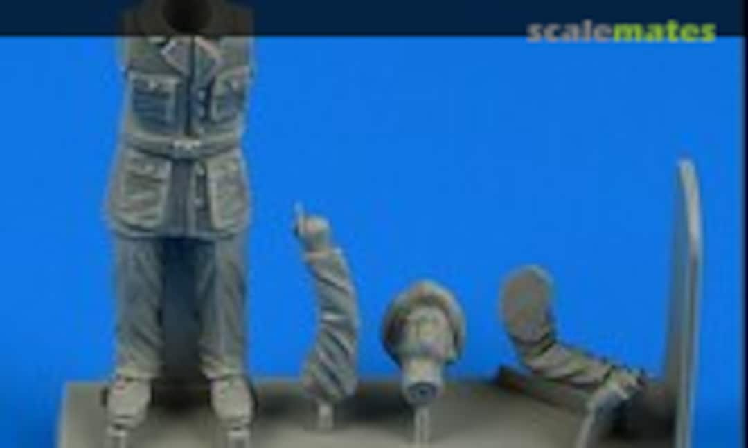 1:35 Kriegsmarine WWII Officer for German schnellboats, German midget and coastal submarines (Aerobonus 350 010) 350 010