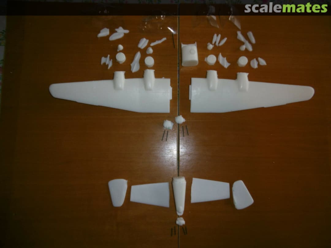 Contents Heinkel He 277 B-6/R2 720157 Bird Models Contents Heinkel He 277 B-6/R2 720157 Bird Models