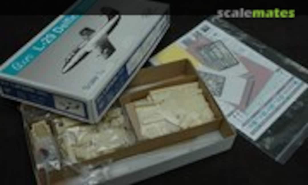 1:32 Aero L-29 Delfín (HpH models HpH 32002R) HpH 32002R