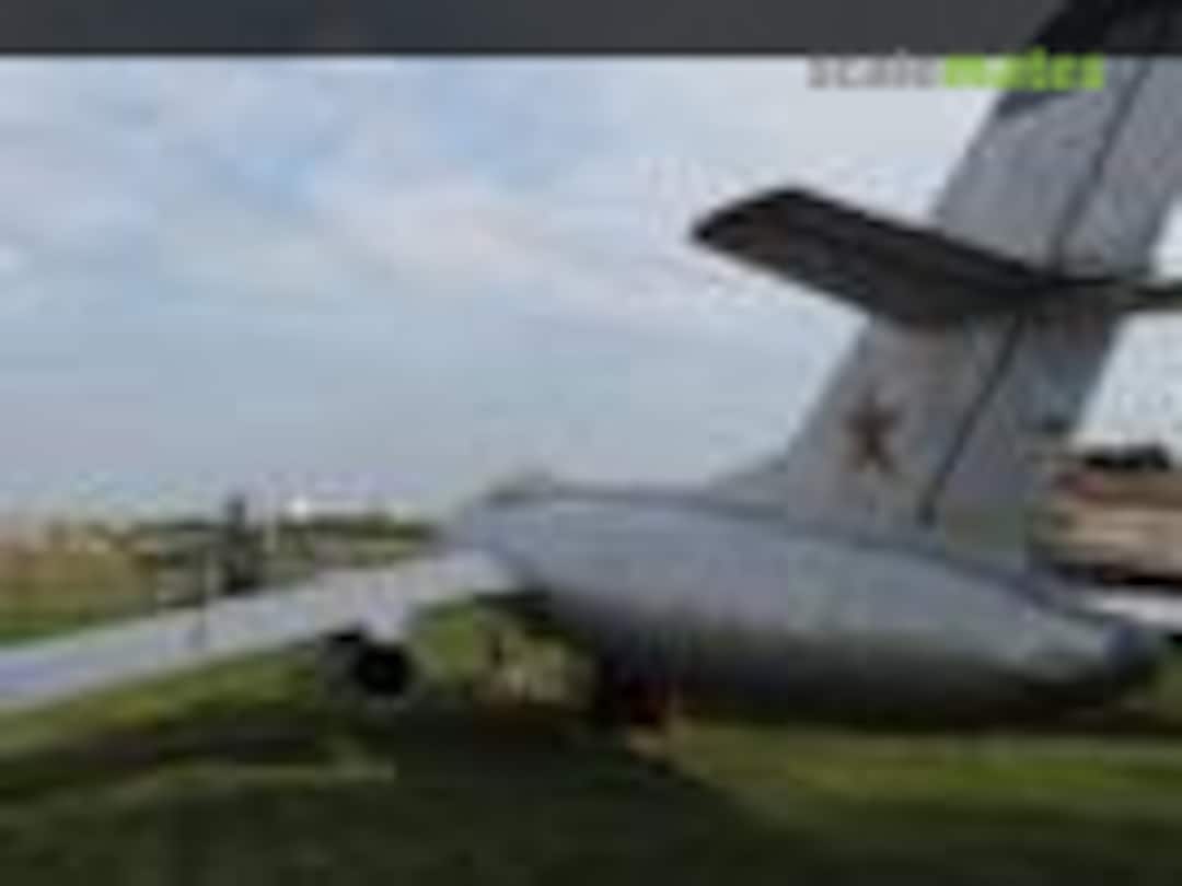 Yakovlev Yak-25 Flashlight